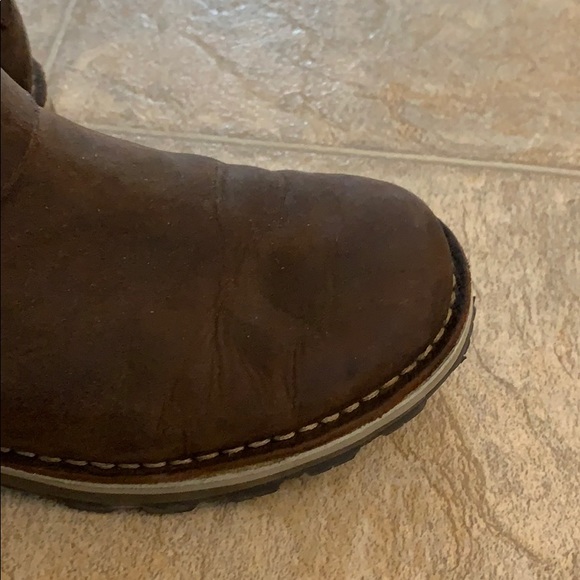 Boots - Picture 7 of 10